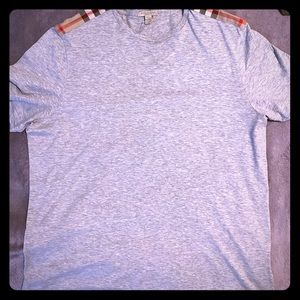 Burberry casual tshirt